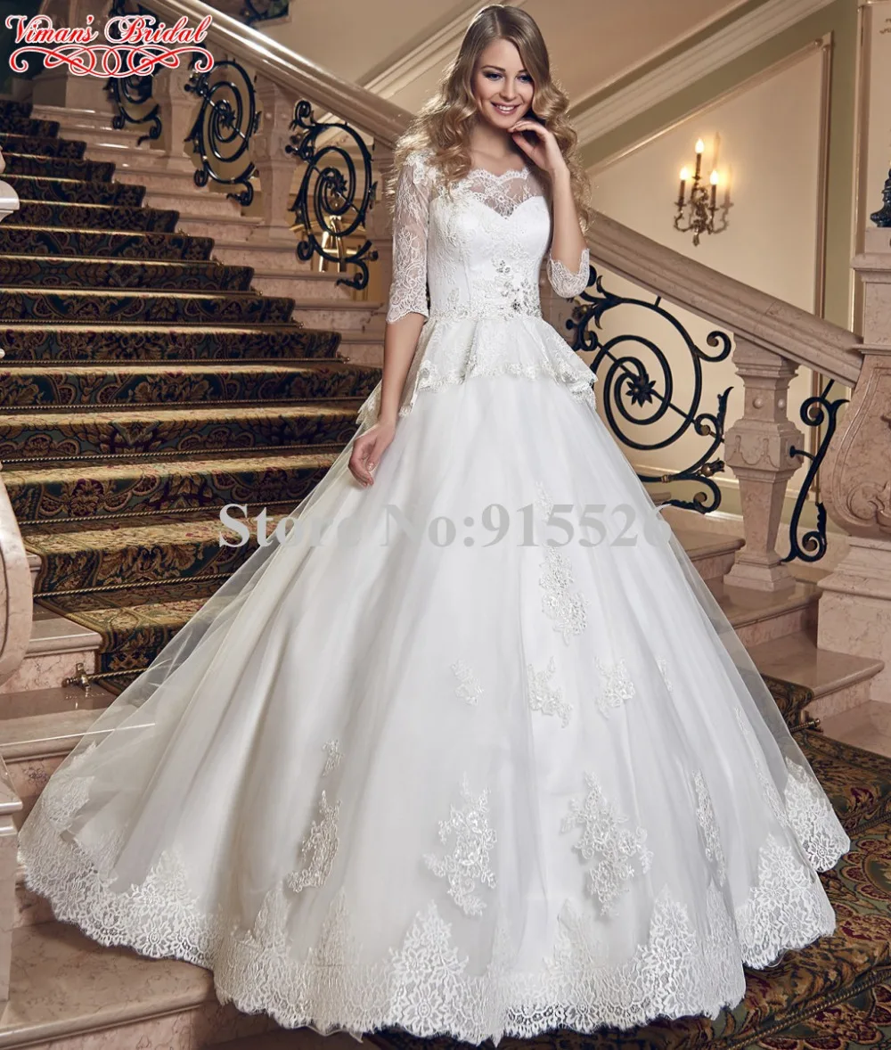 2015 Hot Sale Vintage Wedding Dress Appliques Scoop Half Sleeves Lace