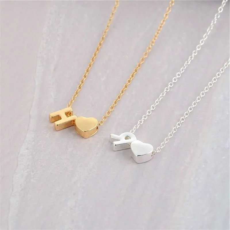 

DIY The Letter Pendant Necklaces Women Gold Silver Letter Necklace Loving Heart Clavicle 26 The Letter fashion Female Gift
