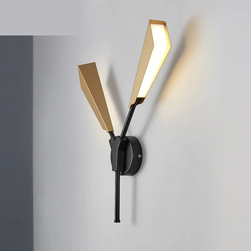 

Nordic Wall lamp bedroom bedside lamp iron study wall ligh living room simple modern creative rotating aisle LED light wl316102