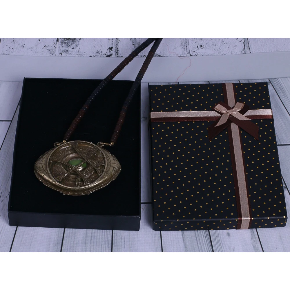 Marvel Movie Doctor Strange Necklaces Fluorescence light Cosplay Steve Halloween Costume Alloy Necklaces  Prop (1)