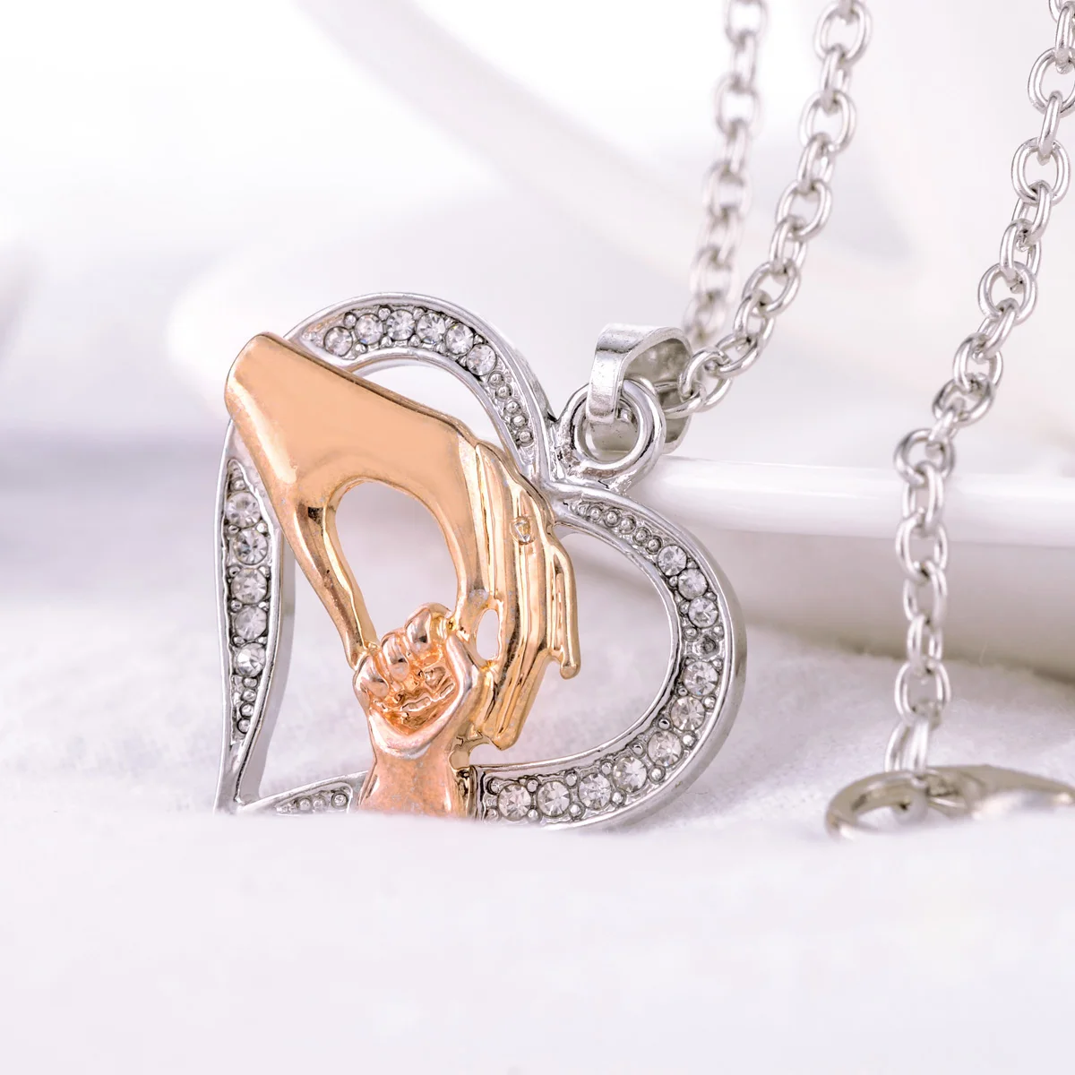 Vintage Collare Mother Child Necklaces Shellhard Crystal Hand in Hand Heart Shaped Pendant Necklace Love Family Jewelry Gift