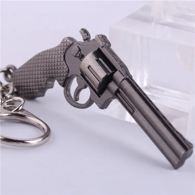 

Games Weapon KeyChains Alloy Metal Friendship Keyring Anime Key Holders For Best Friendss For Men key chain drop shipping