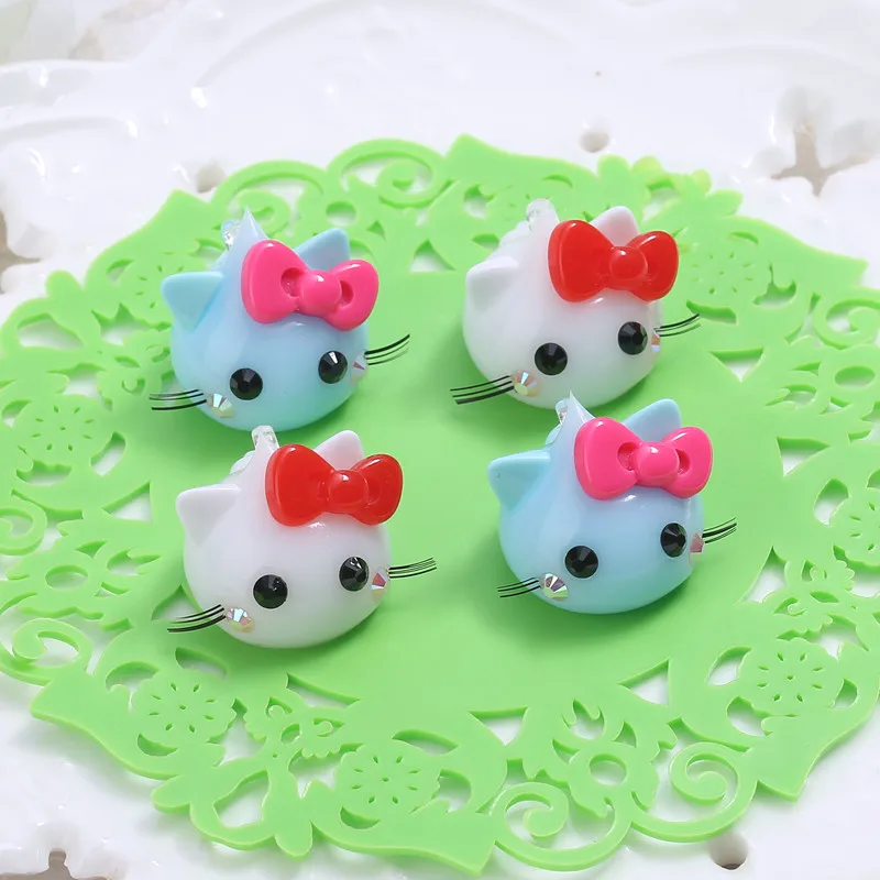 

10pc 18mm cartoon teardrop silicone charms hoppe chan with bow necklace pendant for DIY accessory