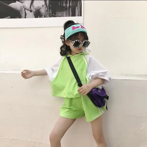 

2019 Korean style girls 2 pcs set hooded t-shirt+shorts fashion summer cotton girls suit 3-8t B821