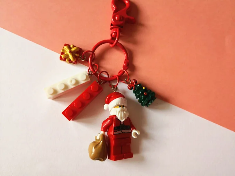 

Winter series Santa Claus Keychain Clip Pendant Building Blocks Figures DIY Toys For Children Compatible With Lego