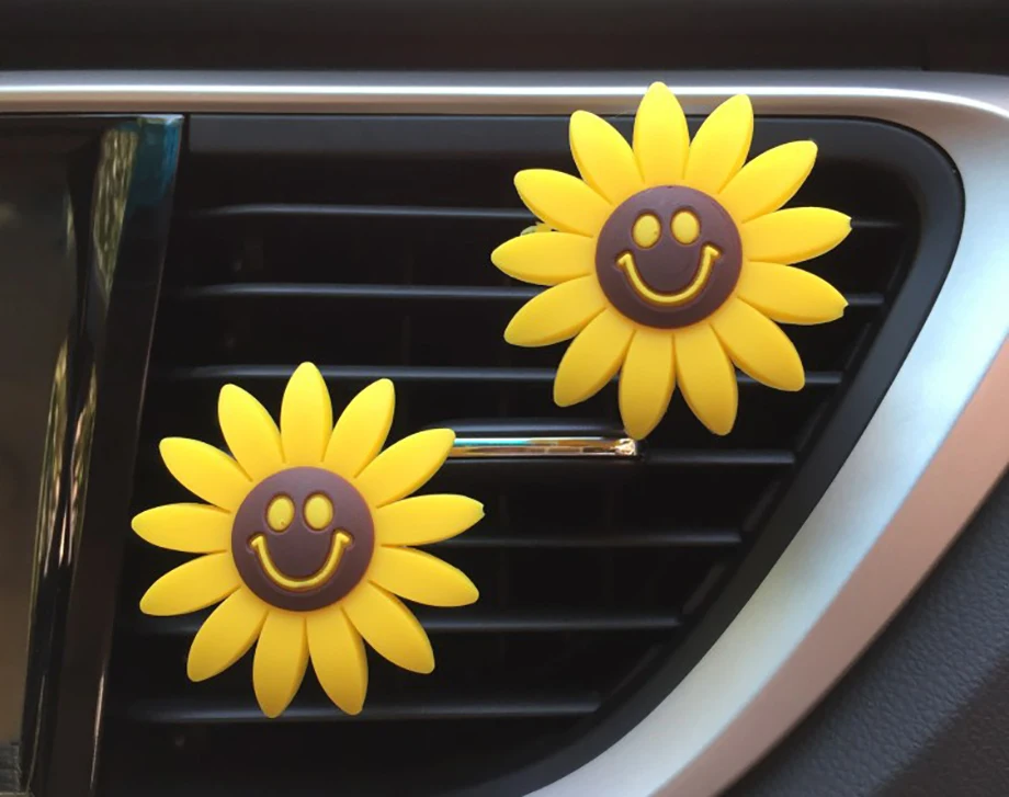 4581759219_887163679