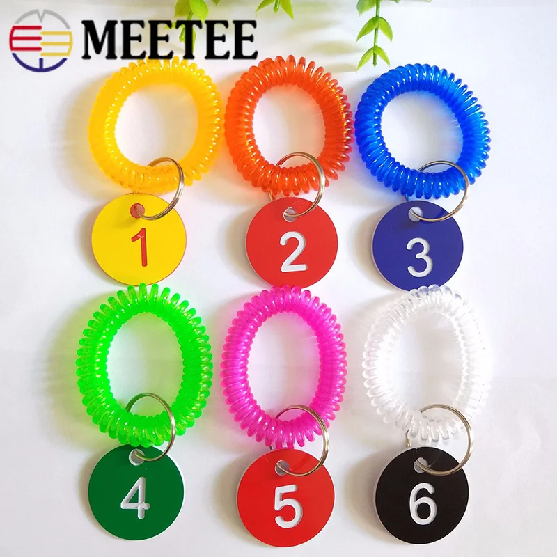 

Meetee 50pcs Colorful Plastic Number Disc Wrist Coil Buckle Locker Room Gym Sauna Swimming Club ID Card Bracelet Hook DY202