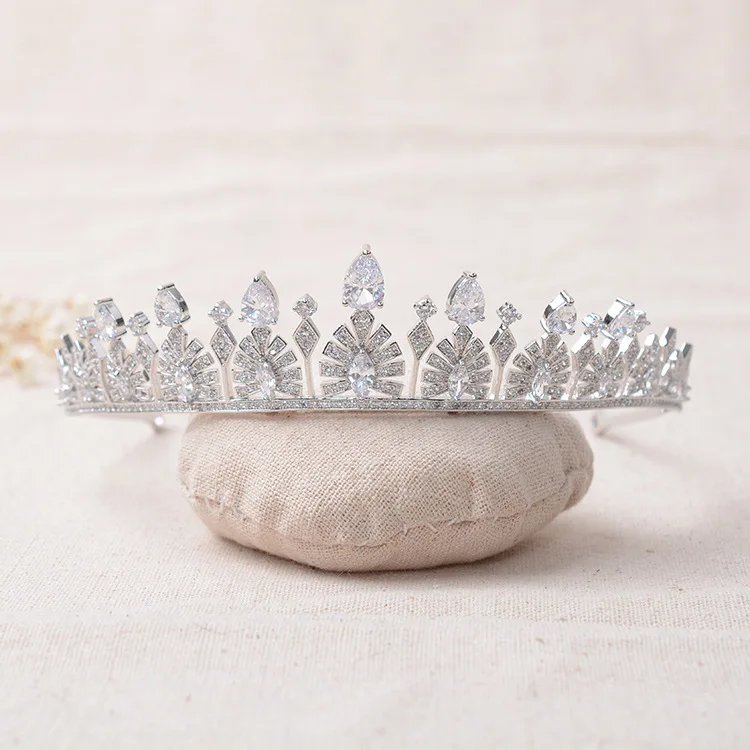 

Luxury Silver Crystal Cubic Zircon Bridal Tiaras Crown Rhinestone Pageant Prom Crowns Wedding Hair Accessories Bride Headbands