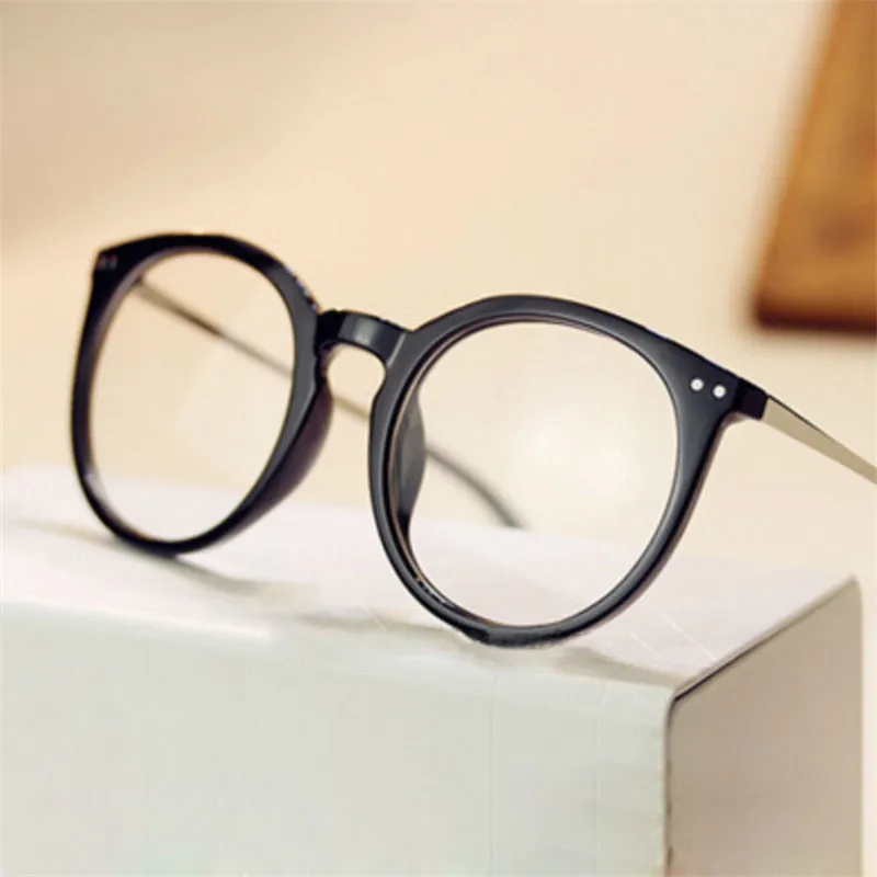Tugging glasses office vintage