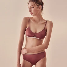 Munllure, французское нижнее белье, Женский комплект, без стального кольца, тонкая секция, мягкая чашка, полый комплект с бюстгальтером