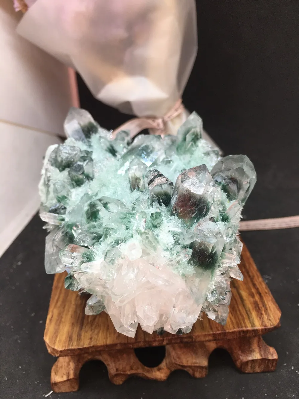 

PRETTY Aura Quartz Crystal Bismuth Titanium Silicon Clusters SPECIMEN Add the base