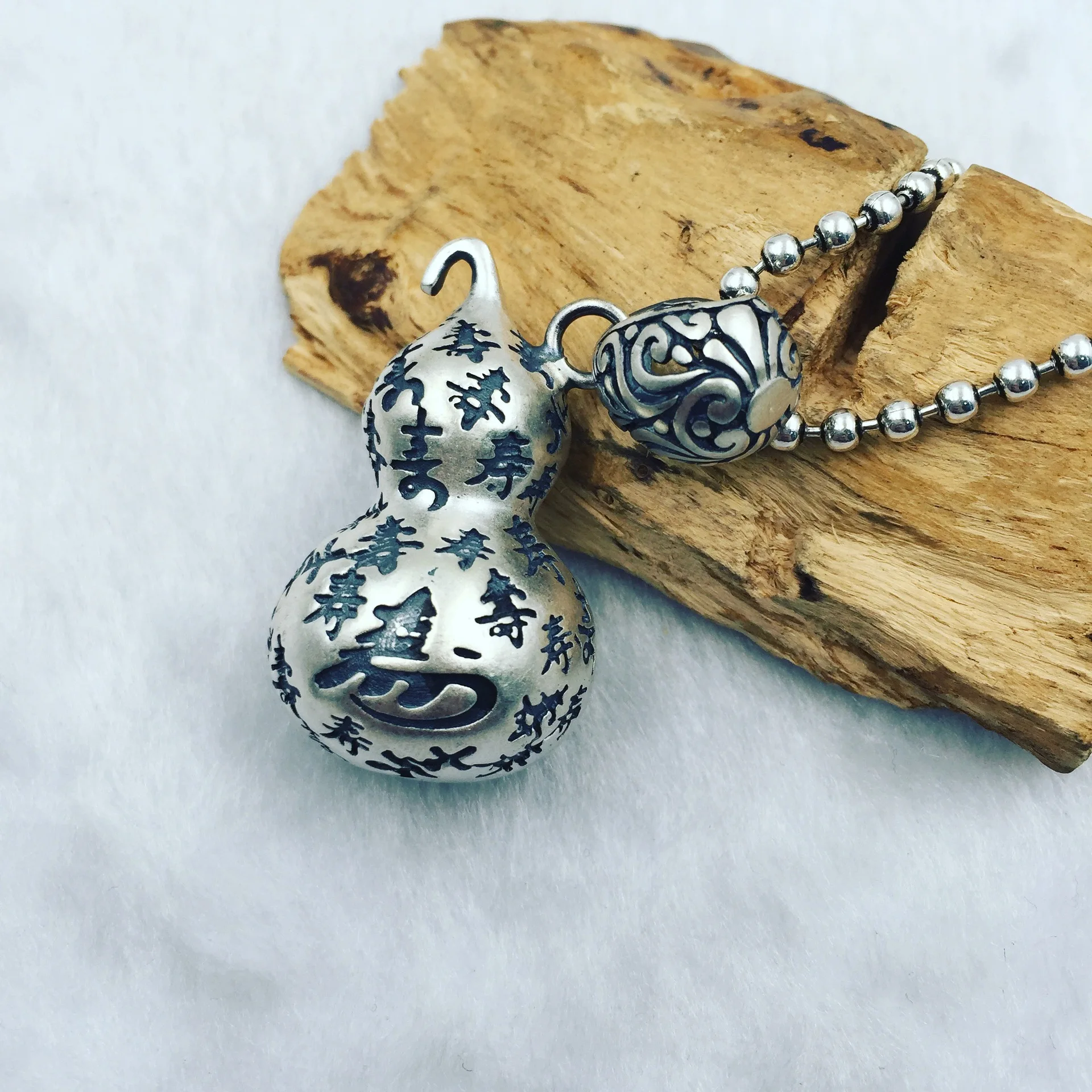 925 Silver Retro Silver Hoist Pendantin Pendants from Jewelry