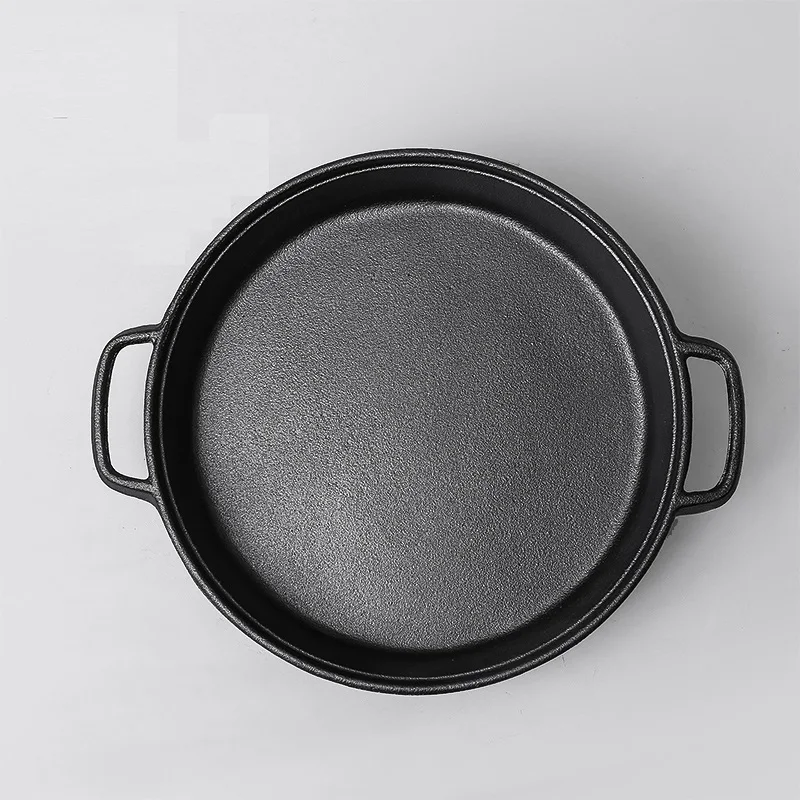High quality 28CM Flat bottom cast iron frying pan old fashioned manual