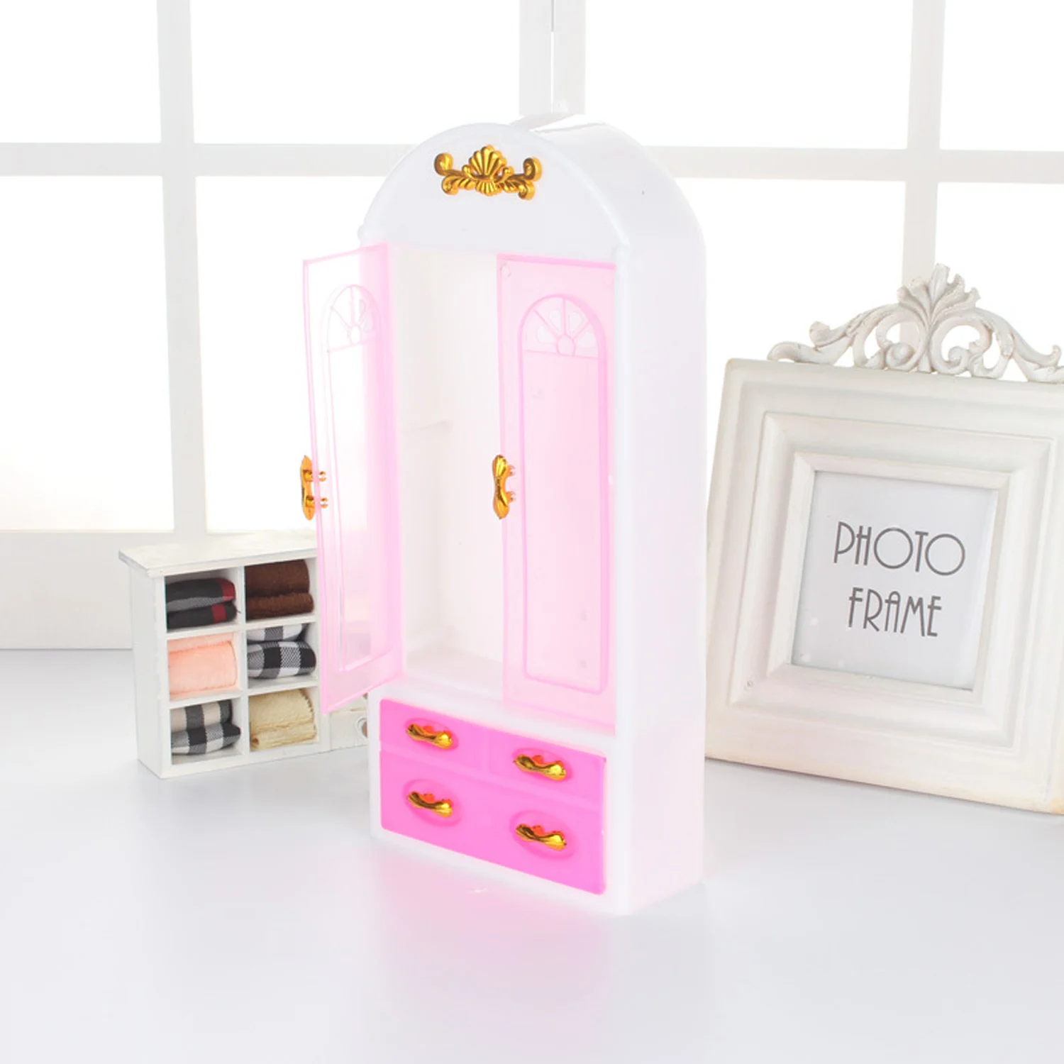 Kids Girls Mini Dollhouse Plastic Wardrobe Miniature Closet Cabinet Bedroom Furniture Accessories for Barbie Toys Kids Girls Mini Dollhouse Plastic Wardrobe Miniature Closet Cabinet Bedroom Furniture Accessories for Barbie Toys