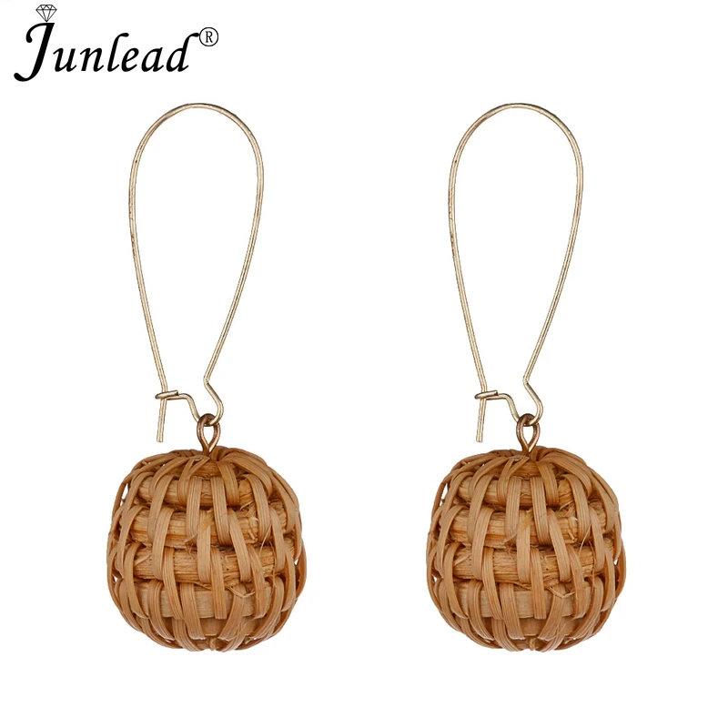 

Junlead Latest Summer Jewelry Design Wooden Earring Straw Weave Rattan oorbellen Vine Braid Ball Hollow Drop Earrings For Women