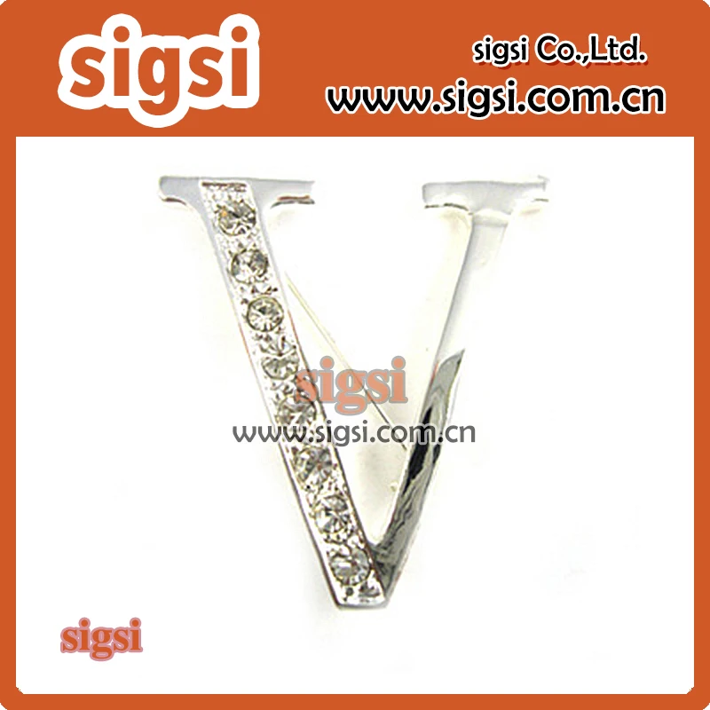 

Wholesale Metal Fashion acrylic silver rhinestone initial letter V brooch pin
