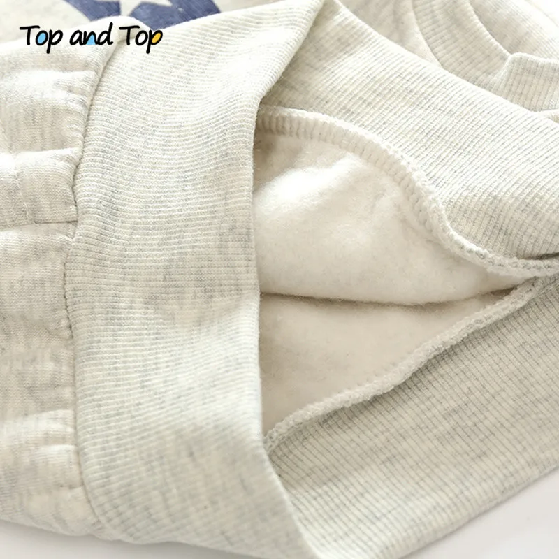 Hoodies & Sweatshirts (7)