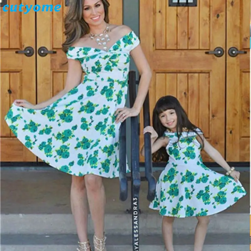 Summer Family Matching Outfits Mother and Daughter Dresses Floral Shoulder Off Dress Kids Mom Daughter Dress Matching Clothes (27)