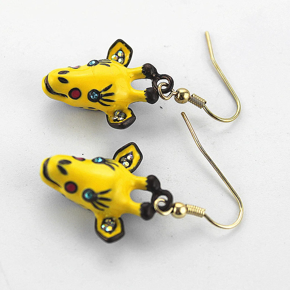 

Free shipping fashion new yellow eardrop ms fawn