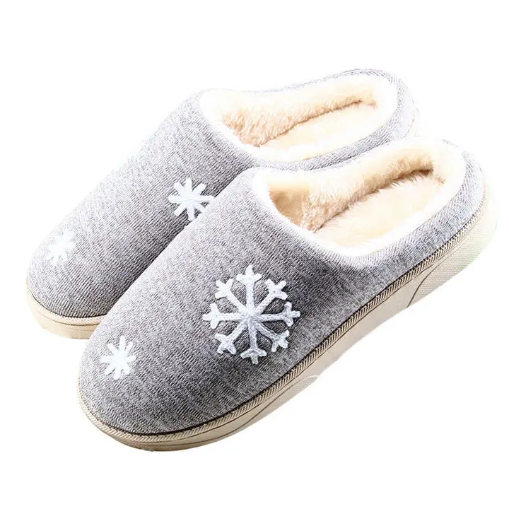 меховые тапочки. теплые домашние тапочки. тапочки тёплые домашние женские. теплые тапочки. теплая домашняя обувь для женщин.