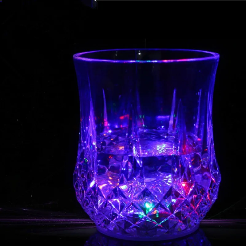 Светодиодный вечерние светодиодный стеклянный флэш-светильник виски рюмка напиток стакан кружка мигающий пивной бар вечерние свадебные Клубные украшения для дома подарок на год
