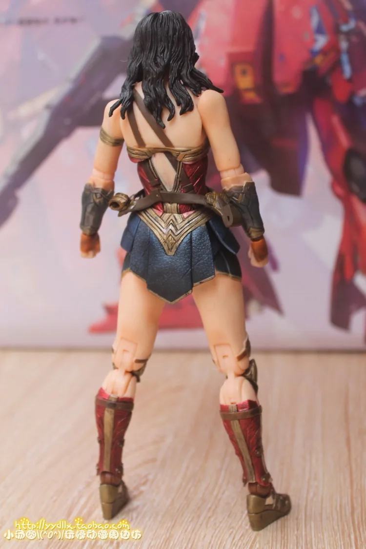 DC Comics Film Super Hero Batman VS Superman Dawn Of Justice NO.4 Wonder Woman Play Arts Kai Action