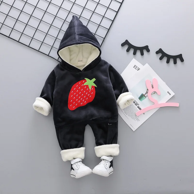 

Winter Lovely Clothes Set Baby Girl Thick Tops Kids Autumn Velvet Thick Christmas Girls Strawberry Sweatshirt+long pants