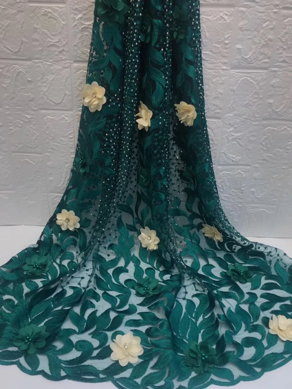 

New French lace fabric, African gauze lace beads, Nigerian high-quality gauze dress