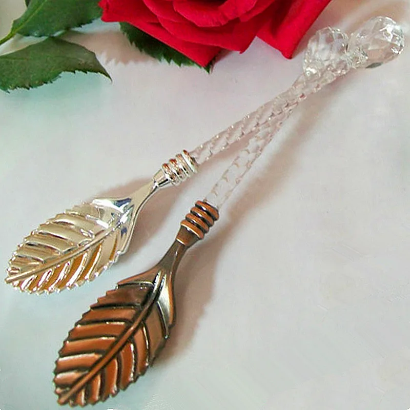 

1PCS Vintage Spoons Royal Style Metal Carved Mini Coffee Spoons Kitchen Accessories Fruit Prikkers Dessert Tea Spoon Tableware