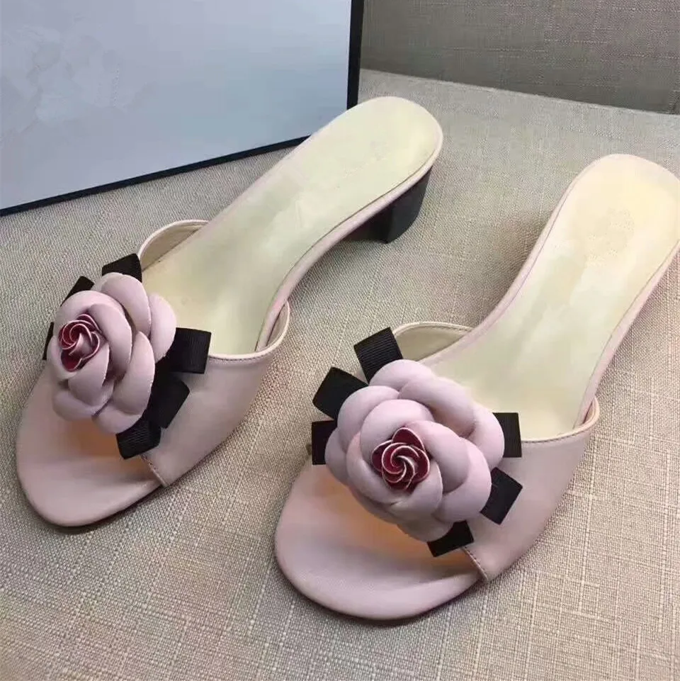 luxury slippers womens