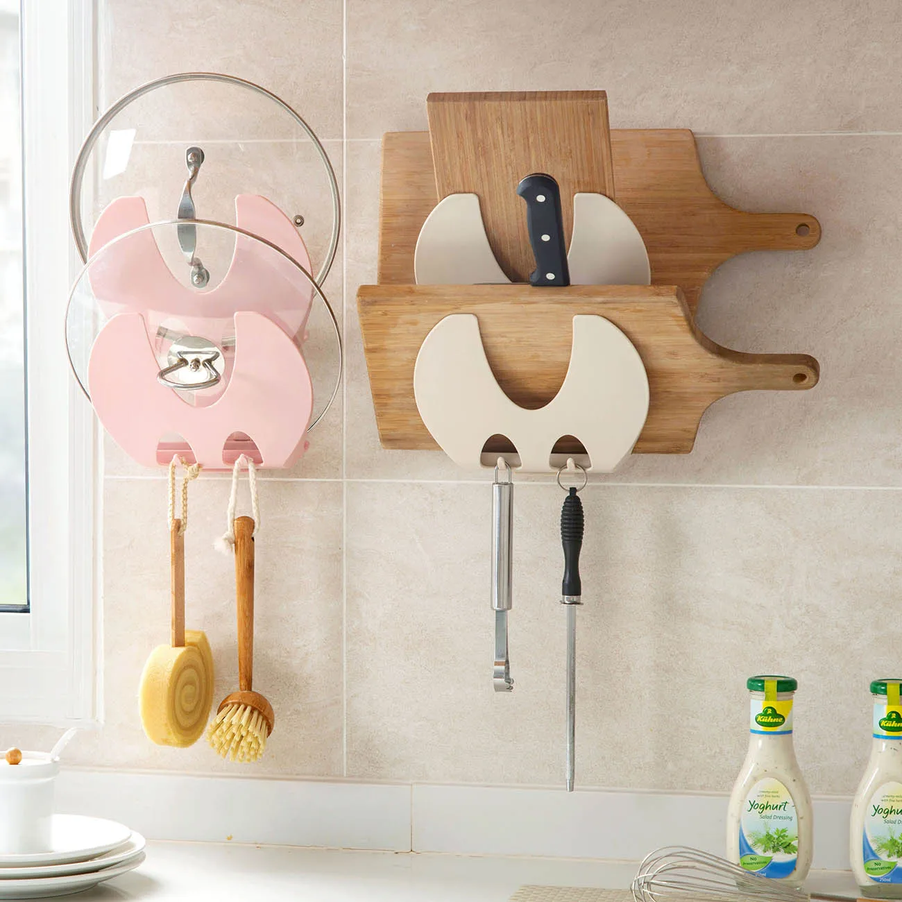 

Wall Mounted Kitchen Organizer Shelf Pot Lid Holder Storage Rack Cutting Board Holder Pan Cover Stand Shlves Drainer with 4Hooks