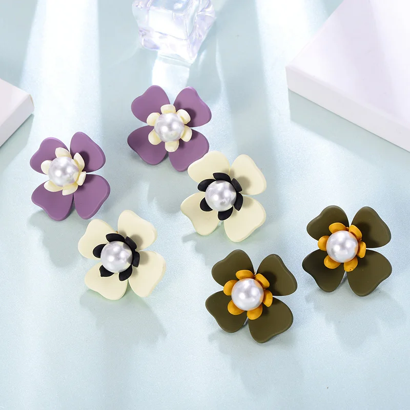 

Bohemia Colorful Resin Flower Earrings For Women Copper Pearl Stud Earring Fashion Party Jewelry boucle d'oreille femme 2019
