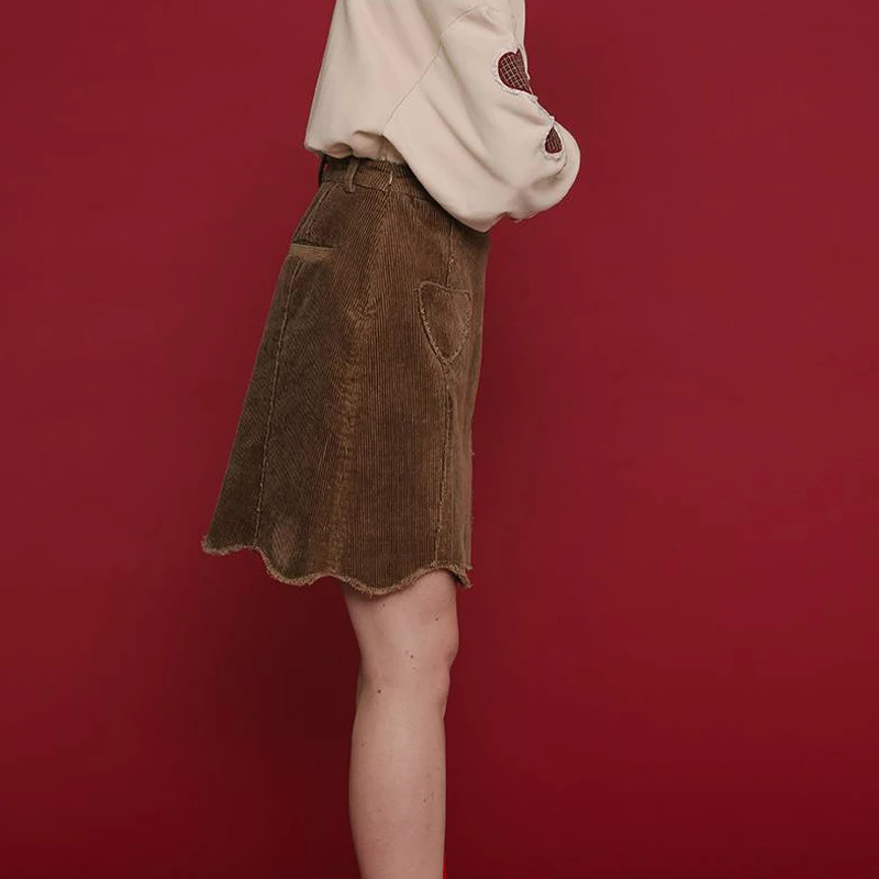 Весенняя винтажная Дизайнерская Женская Вельветовая юбка со средней талией с карманом в форме сердца, короткая женская мини-юбка с волнистым подолом