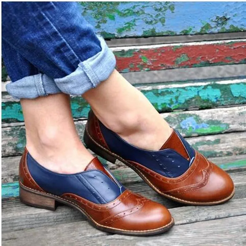 

New British Oxford Shoes Woman Lace-up Carving Bullock Pointed Toe Slip on Creepers Preppy Leather Derby Shoes Women Flats