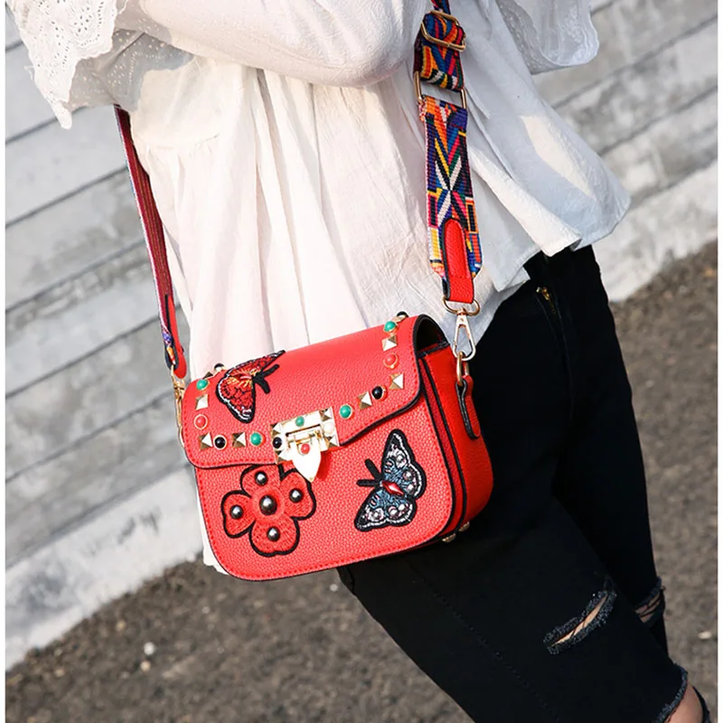 Vrouwen Vintage Hollow Handtas Olie Lederen Kiss Lock Klinknagel Schedel Schouder Crossbody Tas Avond Clutch Satchel Purse, Zwart-volle schedel