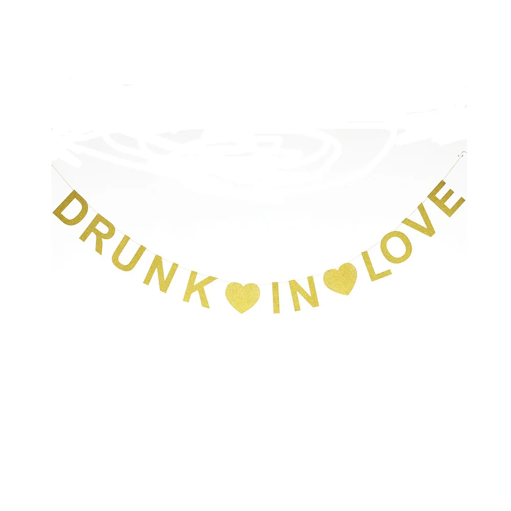 Блестящие буквы золотого цвета с надписью Drunk in Love баннер Фотофон для девичника