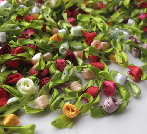 100pcs Small Mini Satin Ribbon Flowers Rose Wedding Decor Sewing Appliques DIY 