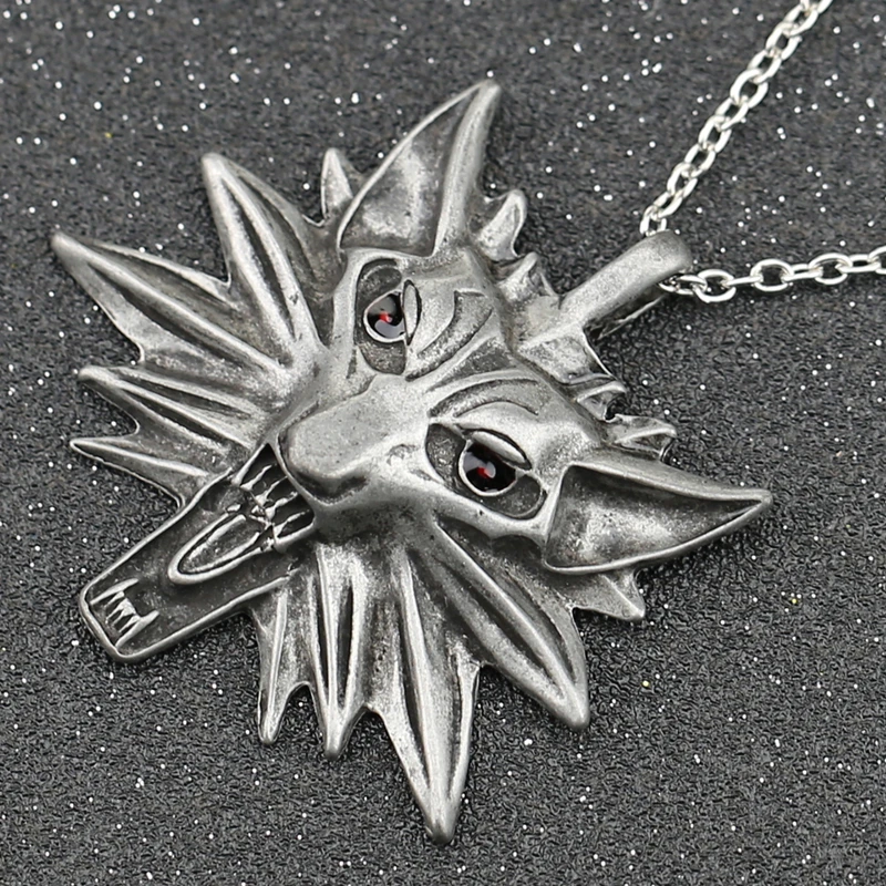 Ожерелье «волк» из ривии, 3 диких охотников, медальон, красные глаза, подвеска с логотипом, винтажная Панк мода, деликатные игровые ювелирные изделия