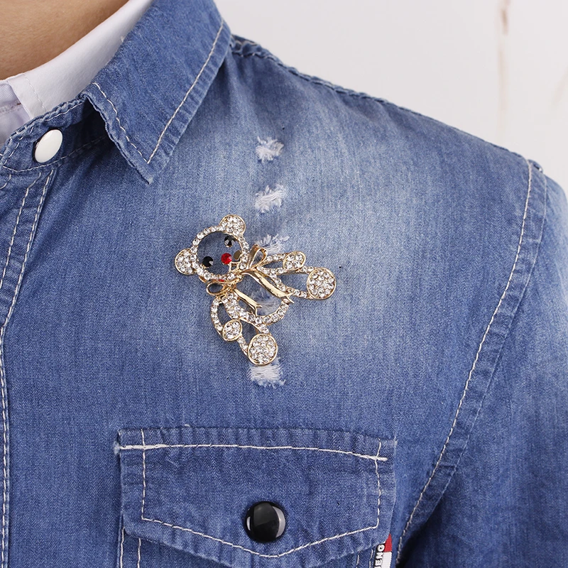

Christmas Gift Teddy Bear Brooch Pin Garment Accessories Wedding Bridal Full Rhinestone Animal Hollow Bear Bow Tie Brooches Pins