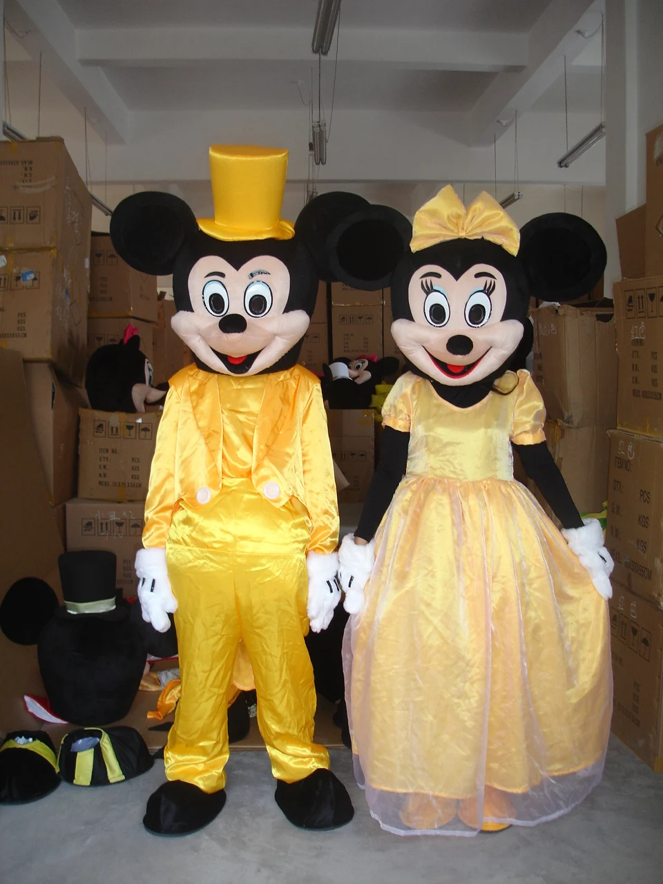 

Mouse Mascot Minnie and Mickey Mouse Mascot Costumes Wedding Dress Christmas Cosplay for Halloween Party Event