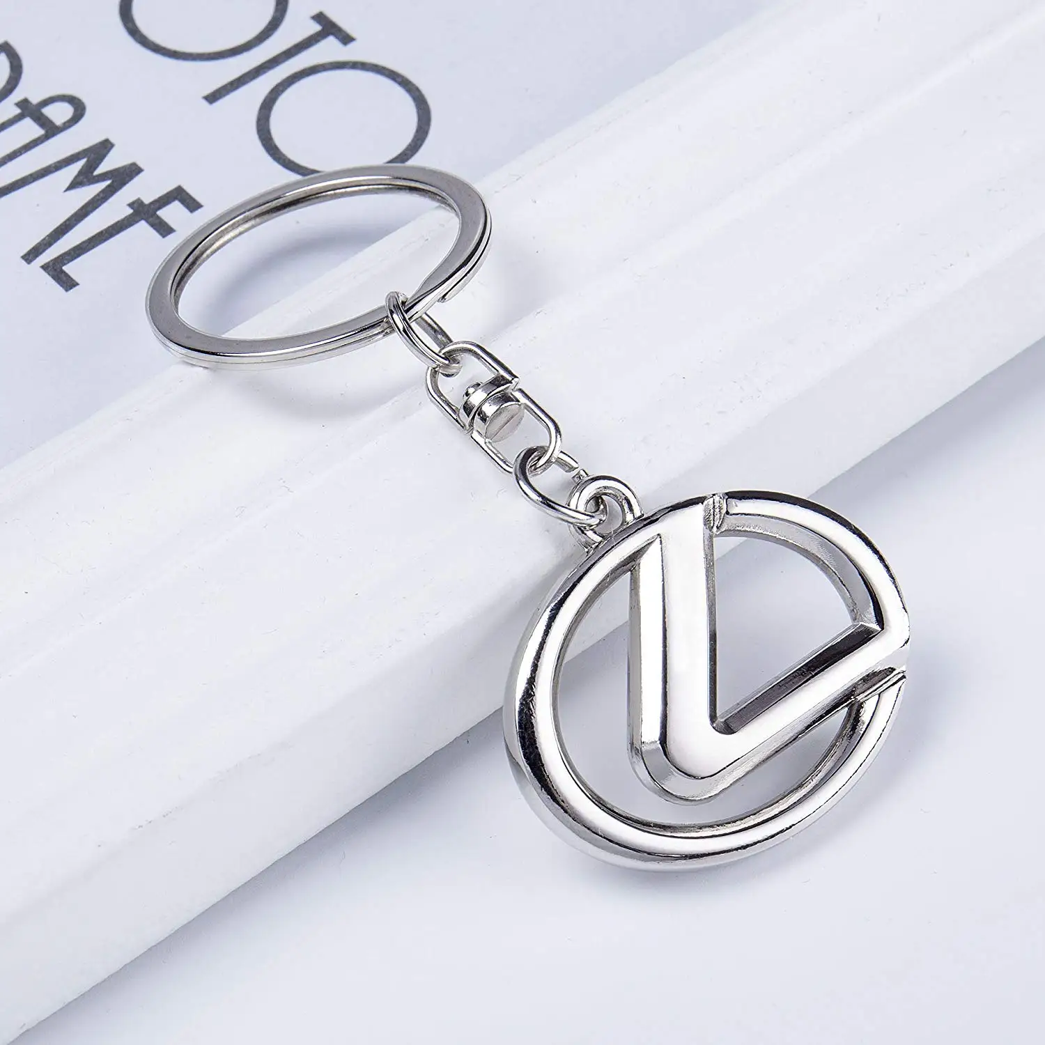 

Lexus 3D Chrome Metal Key Chain Car Logo Key Ring, Best for Gifts (Lexus)