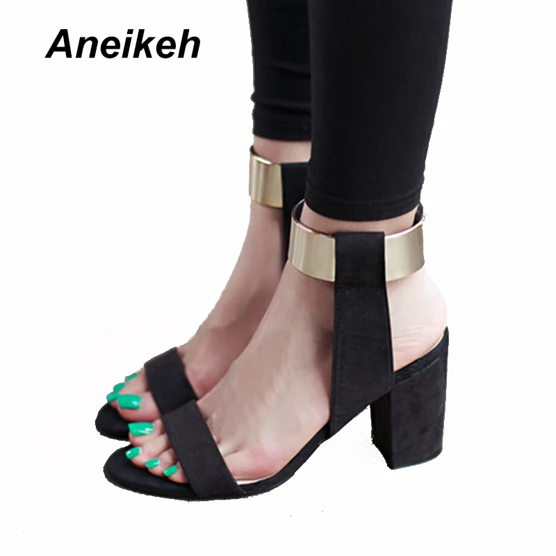 Новые стильные женские сандалии на квадратном каблуке с Т-образным ремешком; женская летняя повседневная обувь с металлическими блестками и ремешком на щиколотке; женские сандалии с открытым носком
