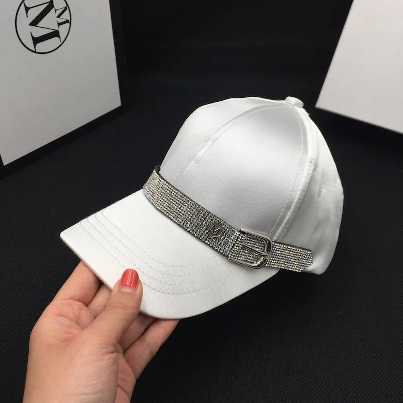 

Hats for men and women the spring/summer baseball cap hat street fashion students joker white hat sunshade cap shiny hat