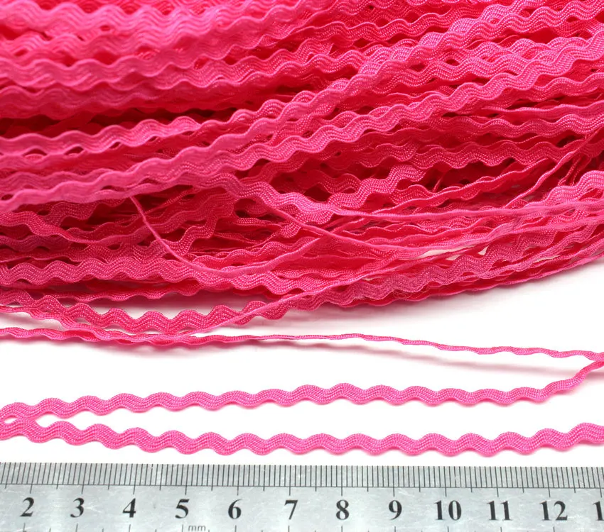 250 Yards Coral Hot Pink 1/8 "Mini Ric Rac-Zucchero Rosa Zig Zag Lace Trim Rick Rack Trim