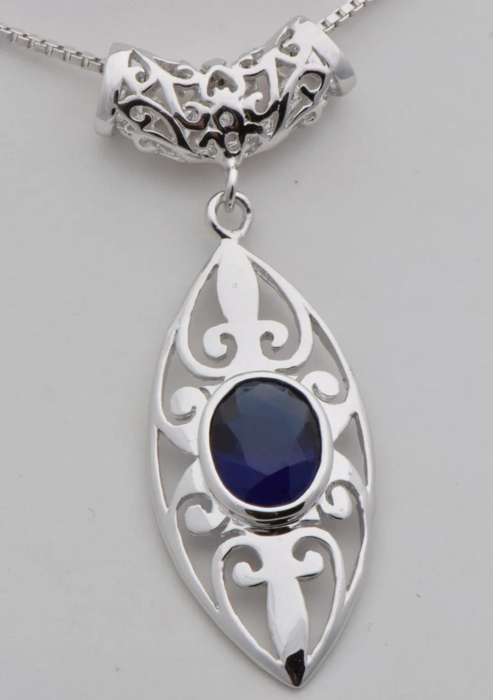 

Free shipping custom unique fashion romantic Christmas gift 18 k gold, 925 silver sapphire pendant necklace