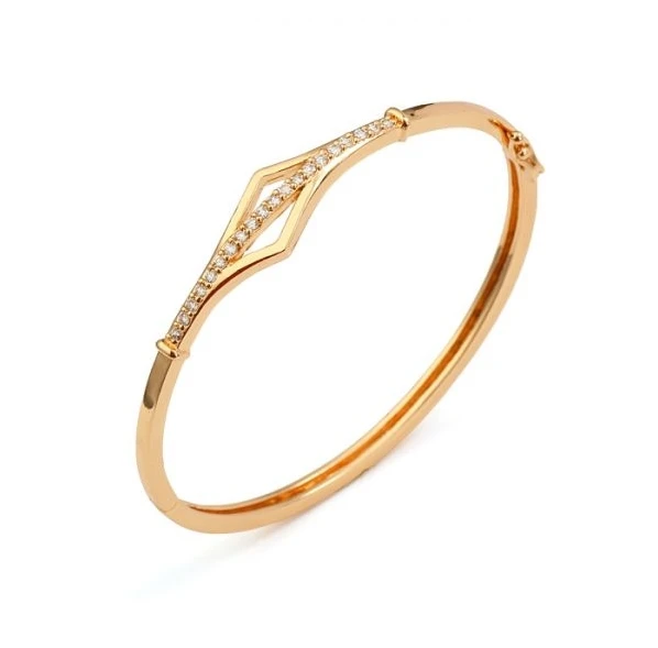 

MxGxFam 18 Gold Color 18 zircon bangle Made by Environmental Brass