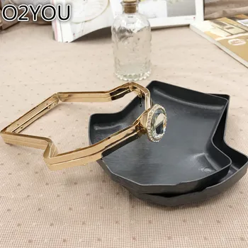 

Wholesale Size 16X19 CM Metal Purse Frame Bag Handle Coin Purse Frame With Plastic Box Alca Para Bolsa Handbag hardware Parts