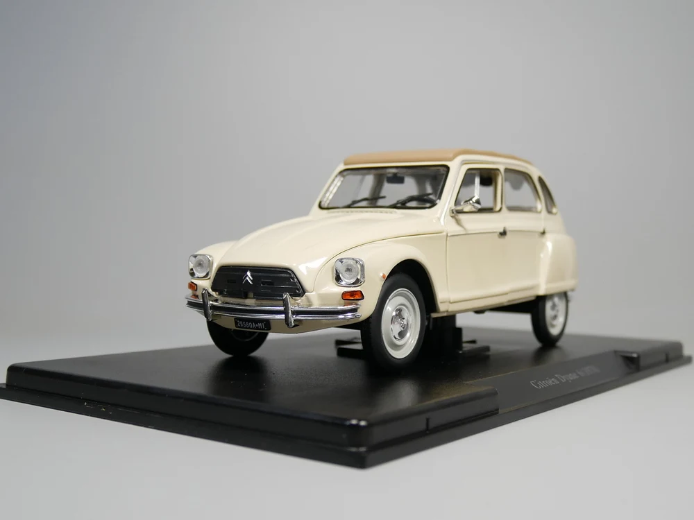 WhiteBox 1:24 Citroen Dyane 6 1978 литая модель автомобиля