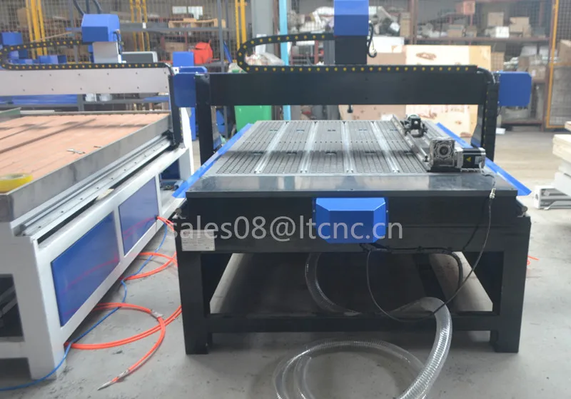 Сделано в Китае 1218/1224 вакуумный Рабочий стол реклама cnc маршрутизатор машина 4