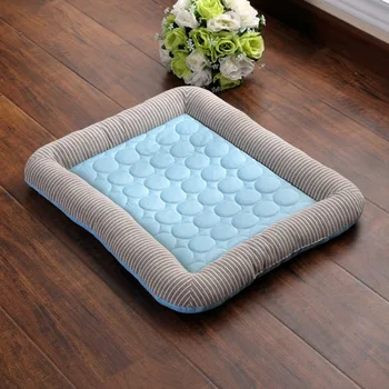 

2019 New Summer Cooling Dog Mat Crates And Beds Comfortable CoolCore cloth Pet Mat For Keeping Cool Cat Dog Pad